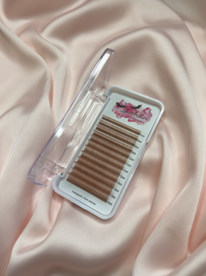 Cils Colorés – Pour un Regard qui Ose !